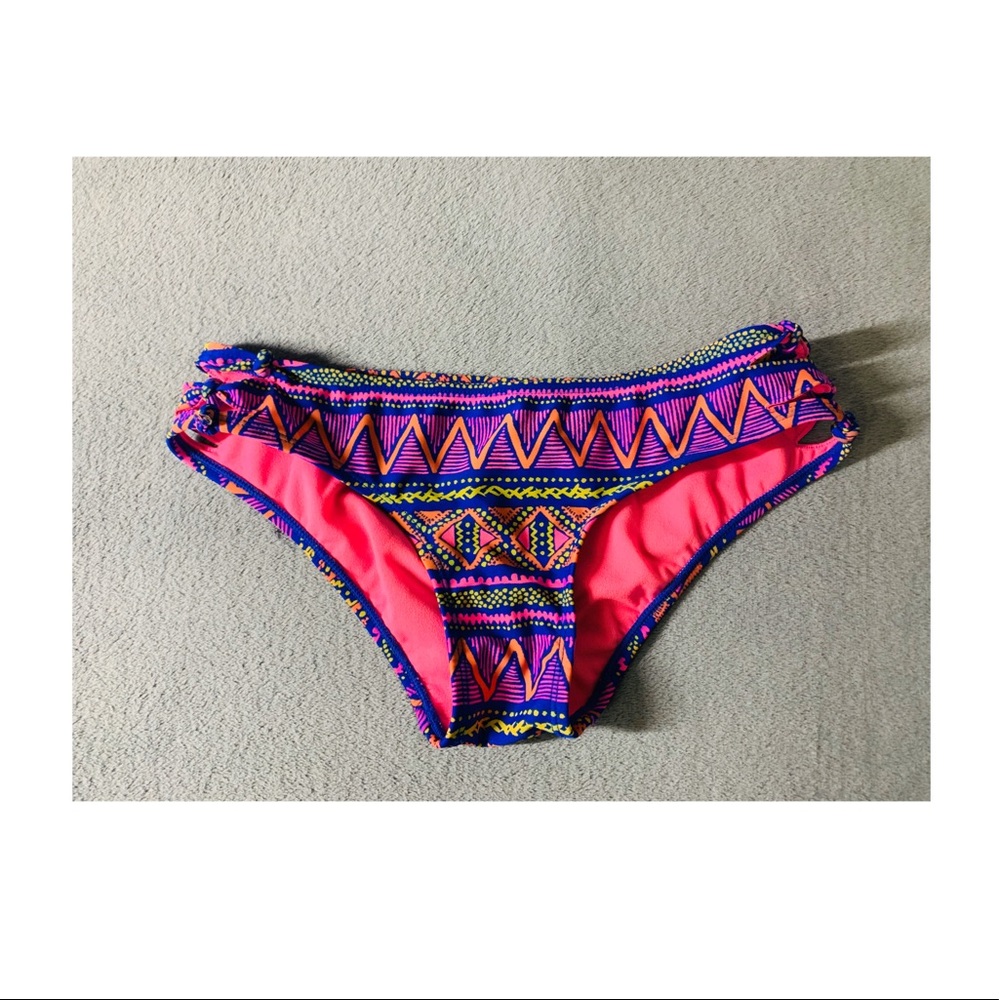 COLORFUL BIKINI BOTTOM👙